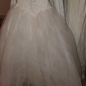 Wedding dress. Size 12.